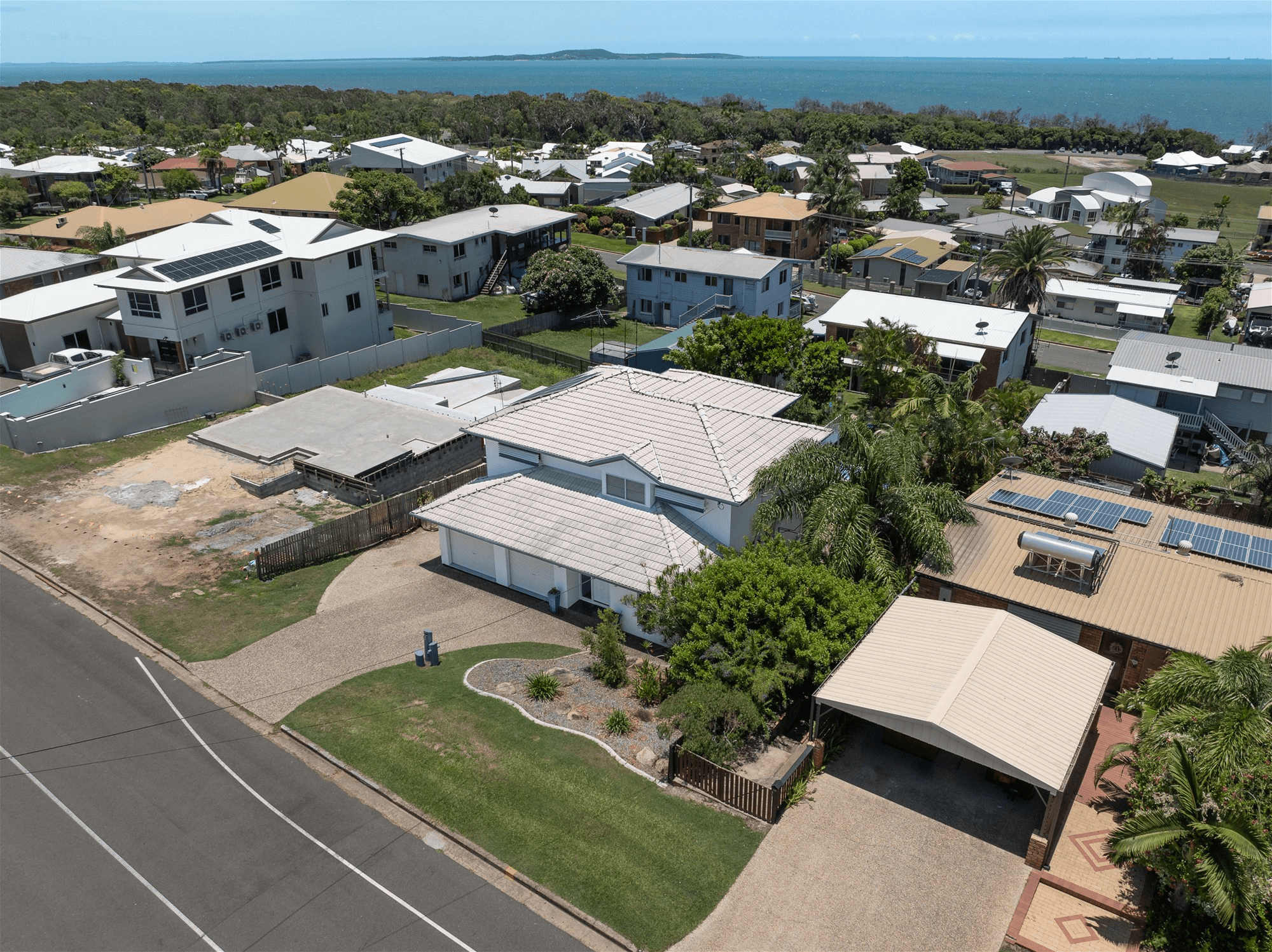 40 Booth Avenue, TANNUM SANDS, QLD 4680