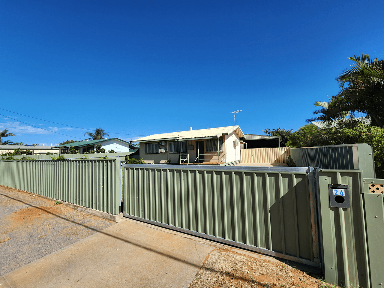 24 McNish Street, CARNARVON, WA 6701