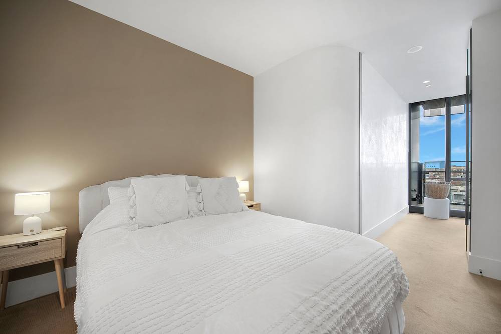 906/243 Toorak Road, South Yarra, VIC 3141