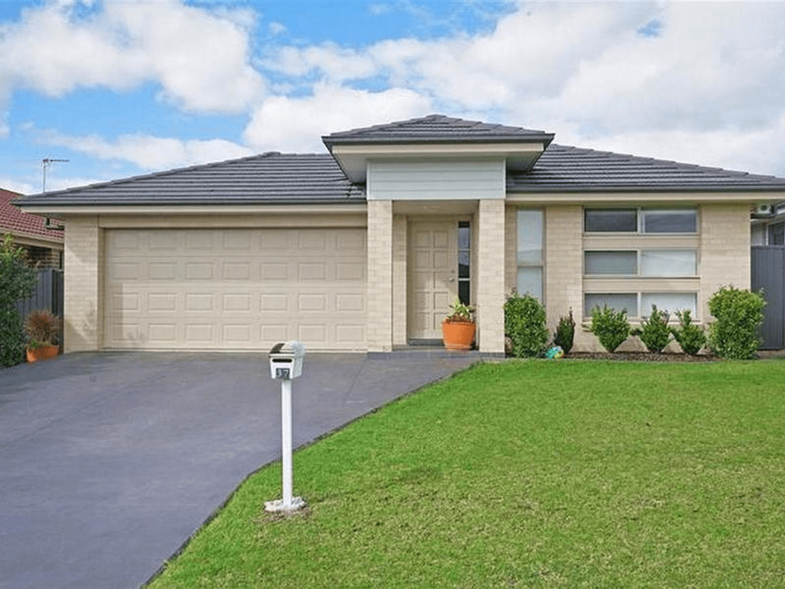 37 Correllis Street, HARRINGTON PARK, NSW 2567