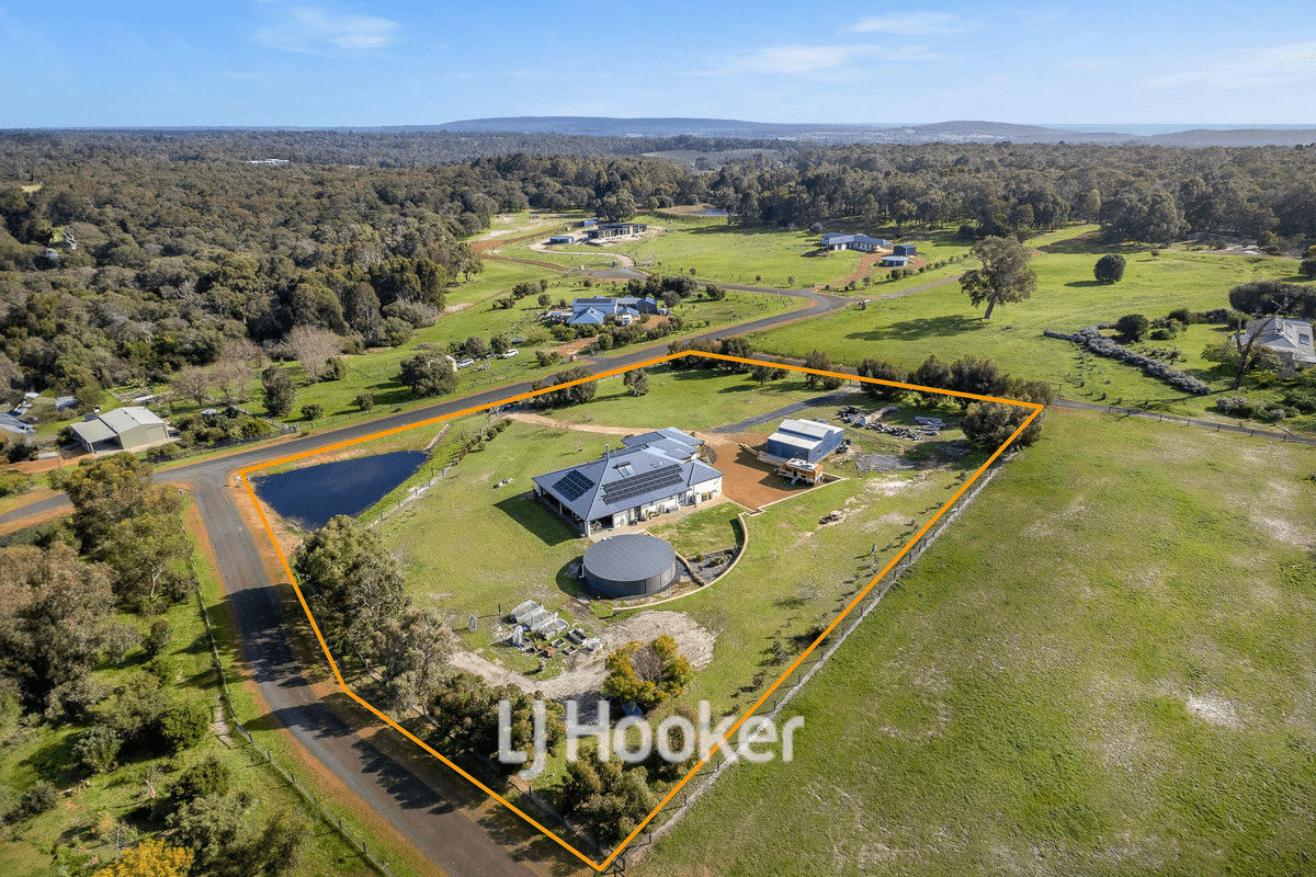 20 Hebrides Close, QUINDALUP, WA 6281