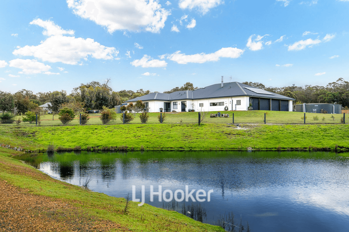 20 Hebrides Close, QUINDALUP, WA 6281