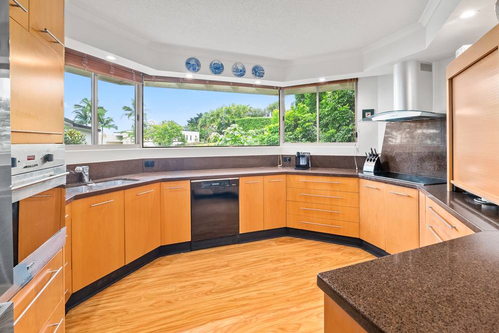 27/32 Tipuana Place, BARDON, QLD 4065