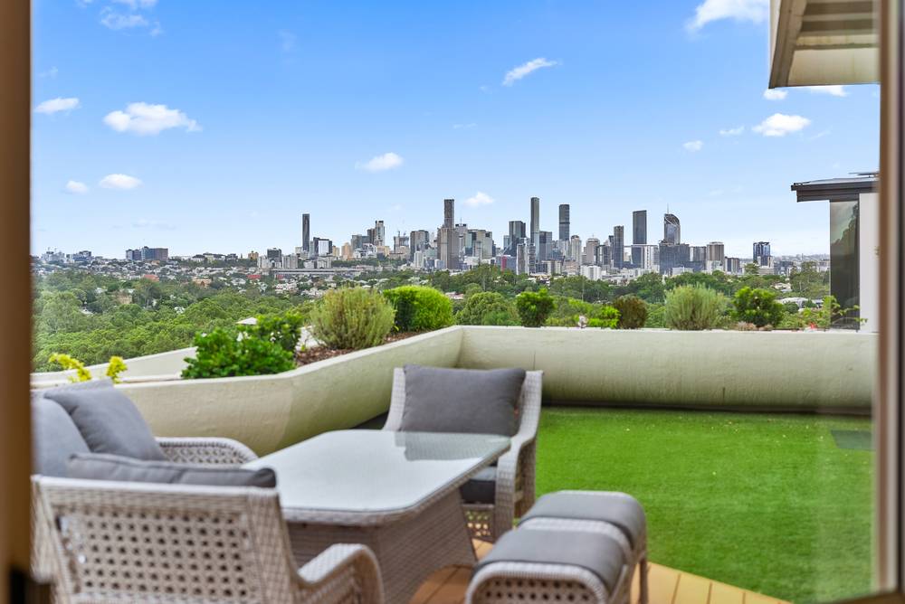 27/32 Tipuana Place, BARDON, QLD 4065