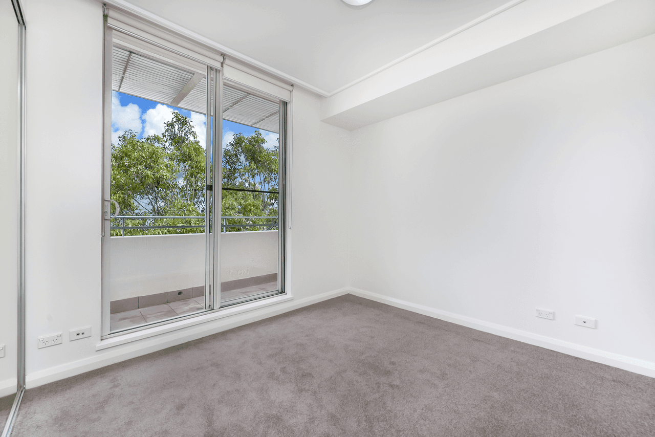 680/4 The Crescent, WENTWORTH POINT, NSW 2127