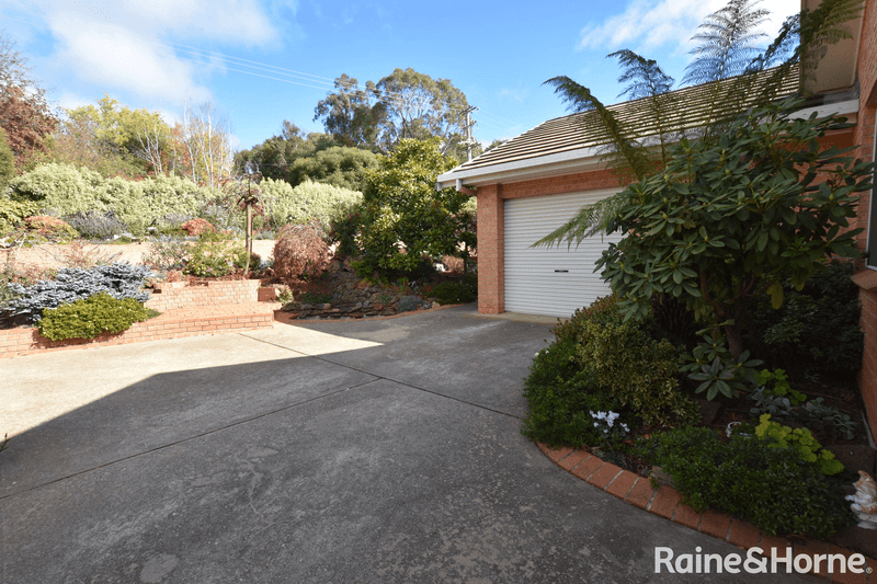 13 Borrodell Drive, ORANGE, NSW 2800