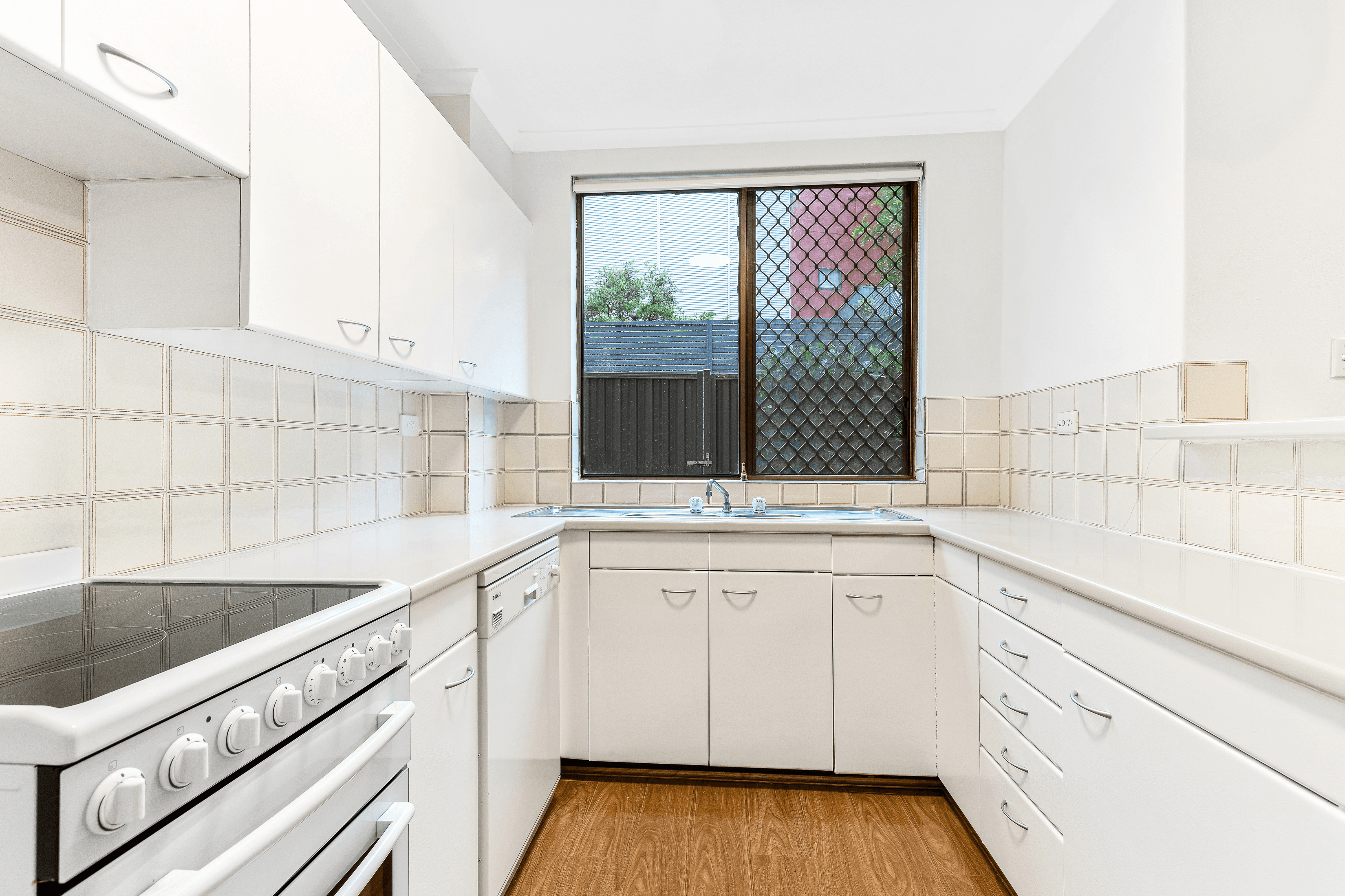 37/2 Goodlet Street, SURRY HILLS, NSW 2010