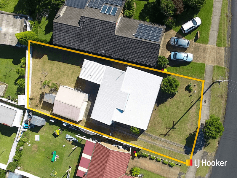 9 Lyons Road, SUSSEX INLET, NSW 2540