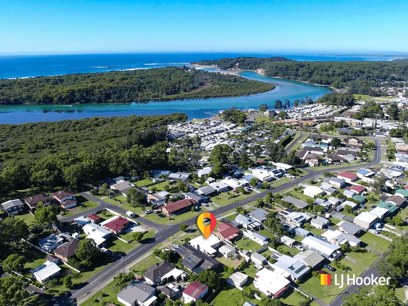 9 Lyons Road, SUSSEX INLET, NSW 2540