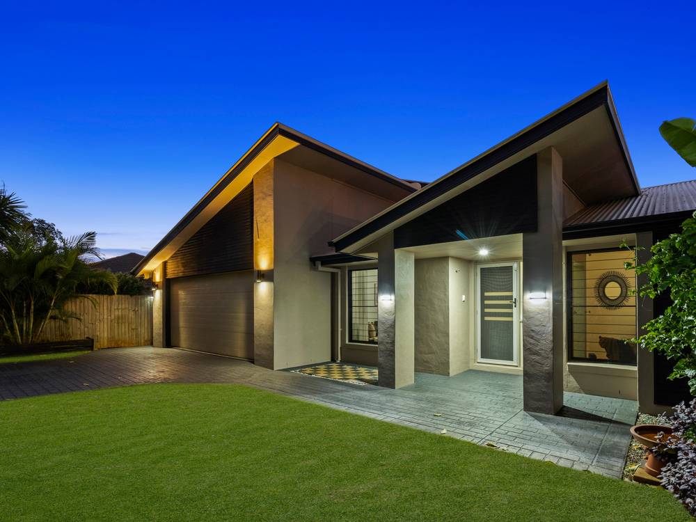 22 Waterville Drive, THORNLANDS, QLD 4164