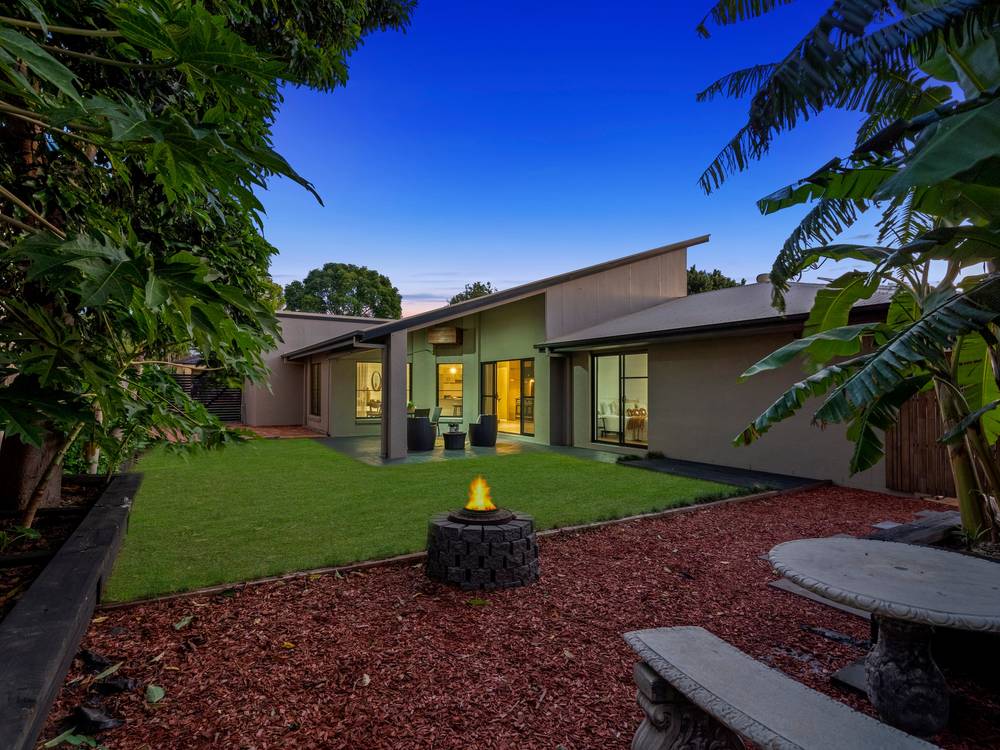 22 Waterville Drive, THORNLANDS, QLD 4164