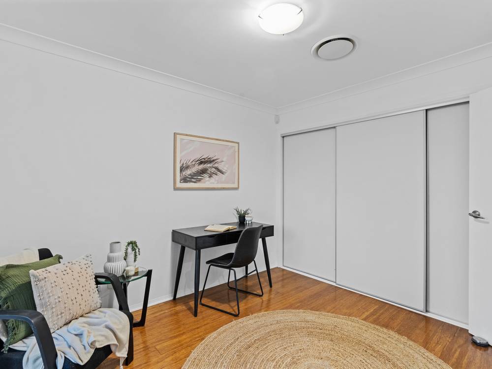 22 Waterville Drive, THORNLANDS, QLD 4164
