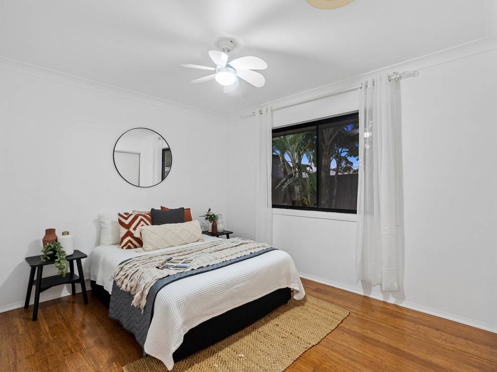 22 Waterville Drive, THORNLANDS, QLD 4164
