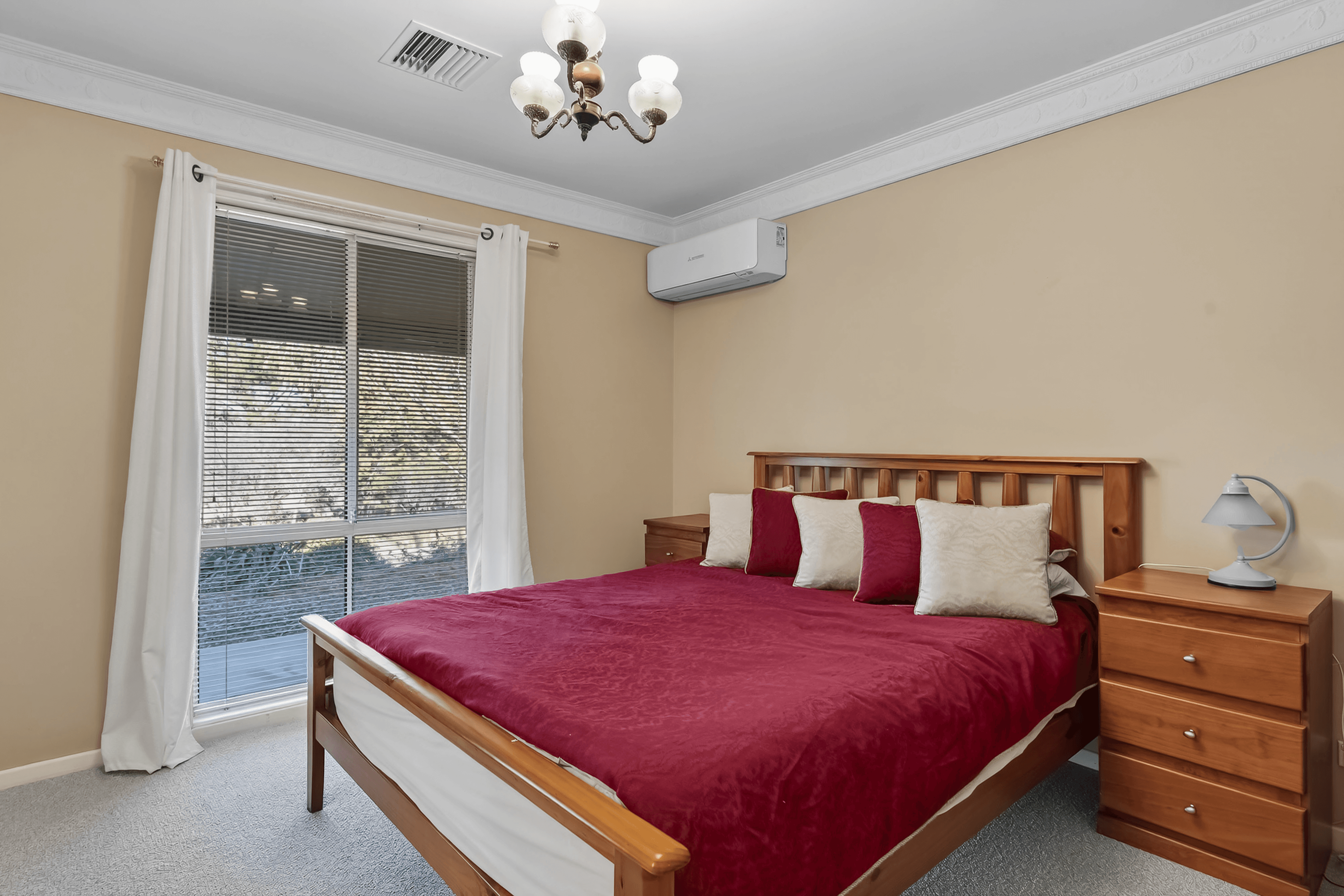 33 Run-O-Waters Drive, GOULBURN, NSW 2580