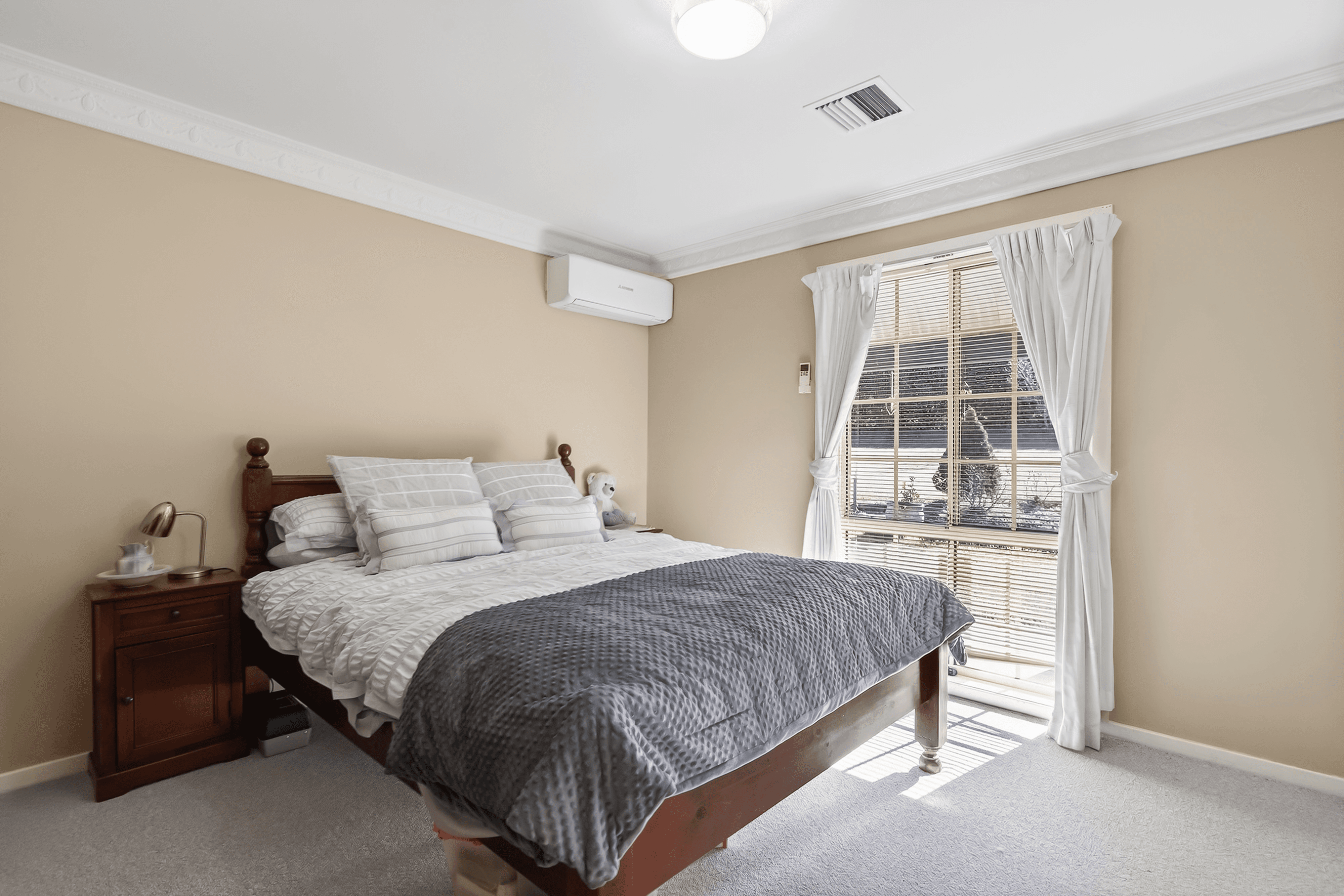 33 Run-O-Waters Drive, GOULBURN, NSW 2580