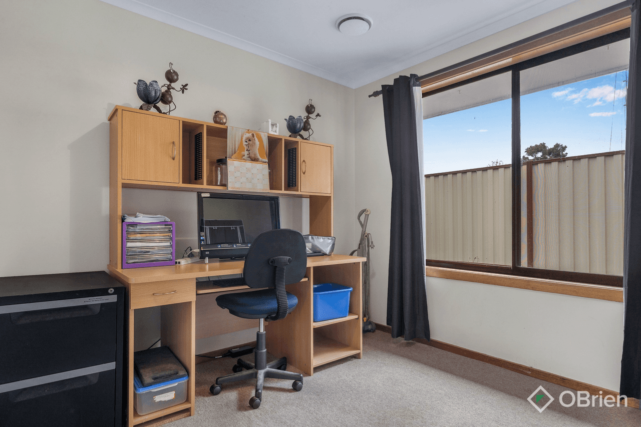 2 Acacia Crescent, Melton South, VIC 3338