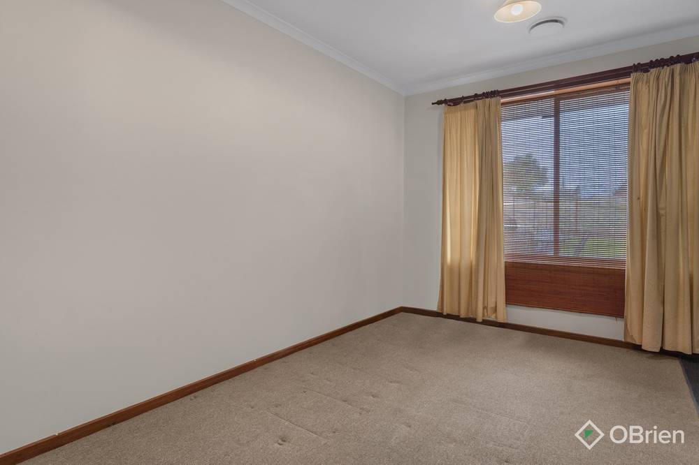 2 Acacia Crescent, Melton South, VIC 3338