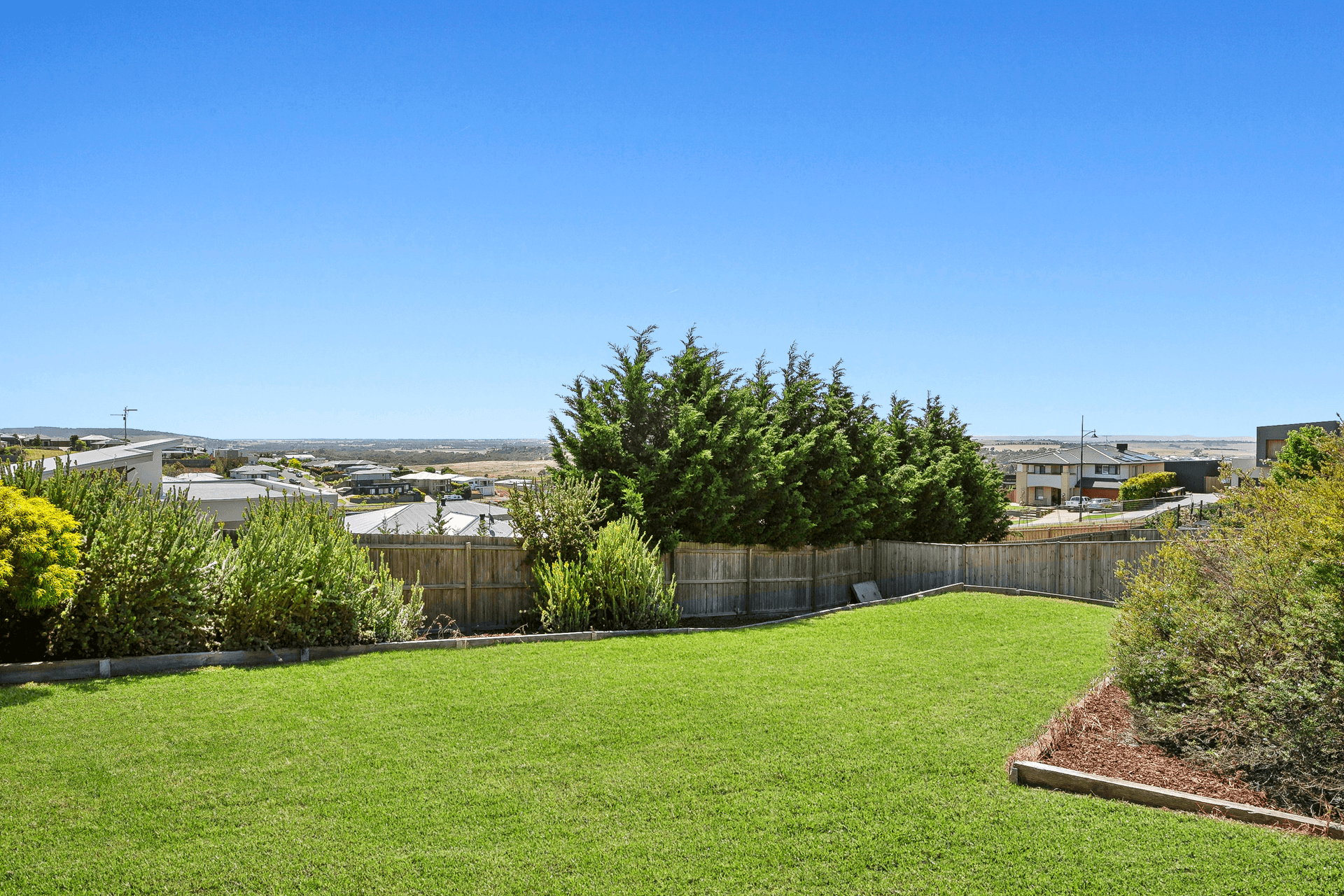 55 Stoneleigh Crescent, Highton, VIC 3216