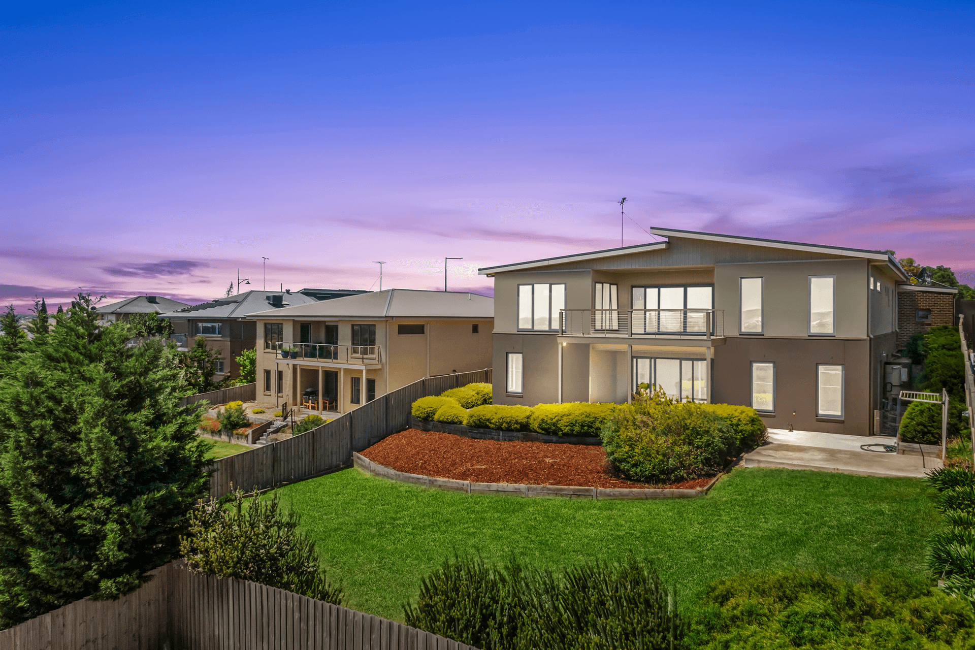 55 Stoneleigh Crescent, Highton, VIC 3216