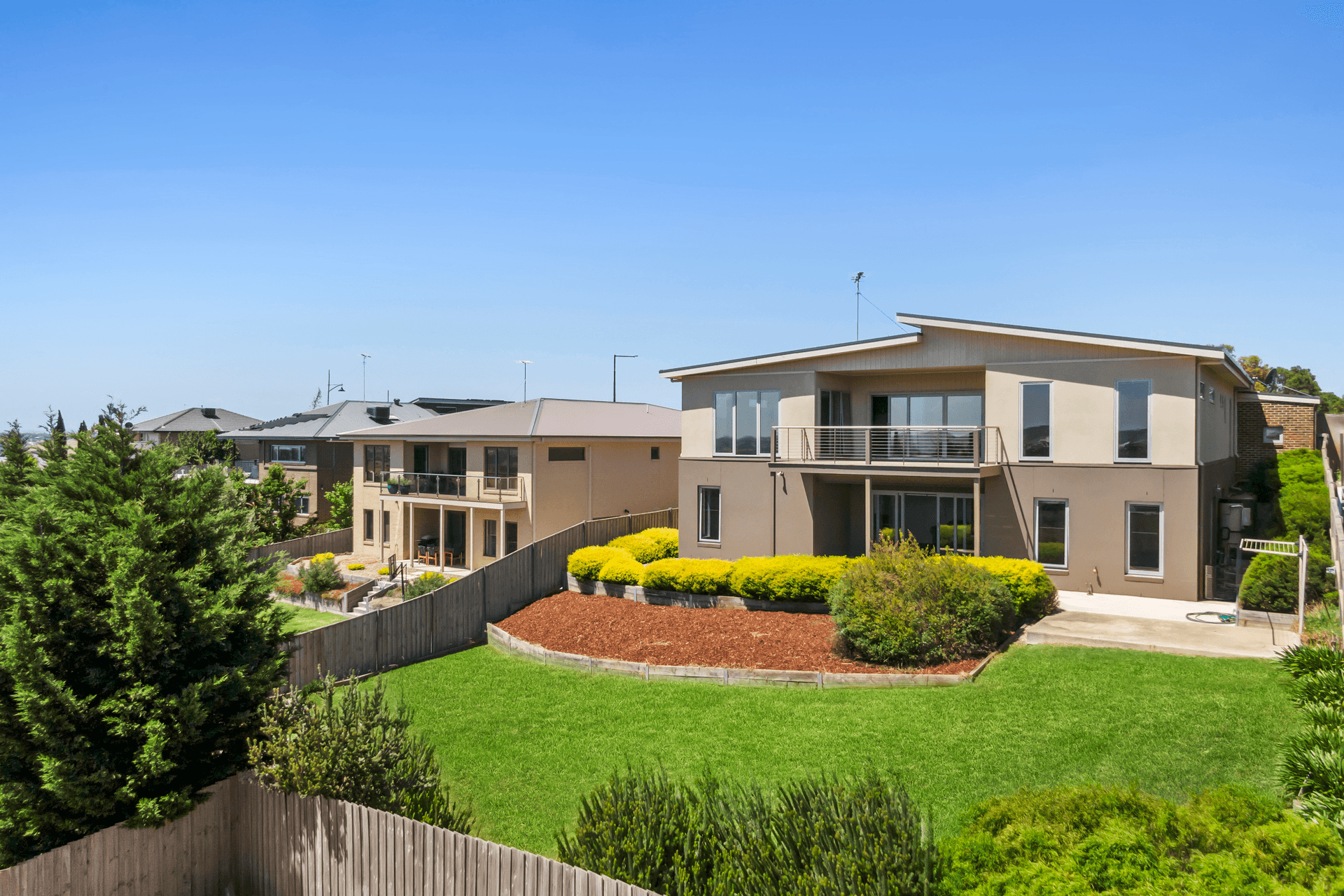 55 Stoneleigh Crescent, Highton, VIC 3216