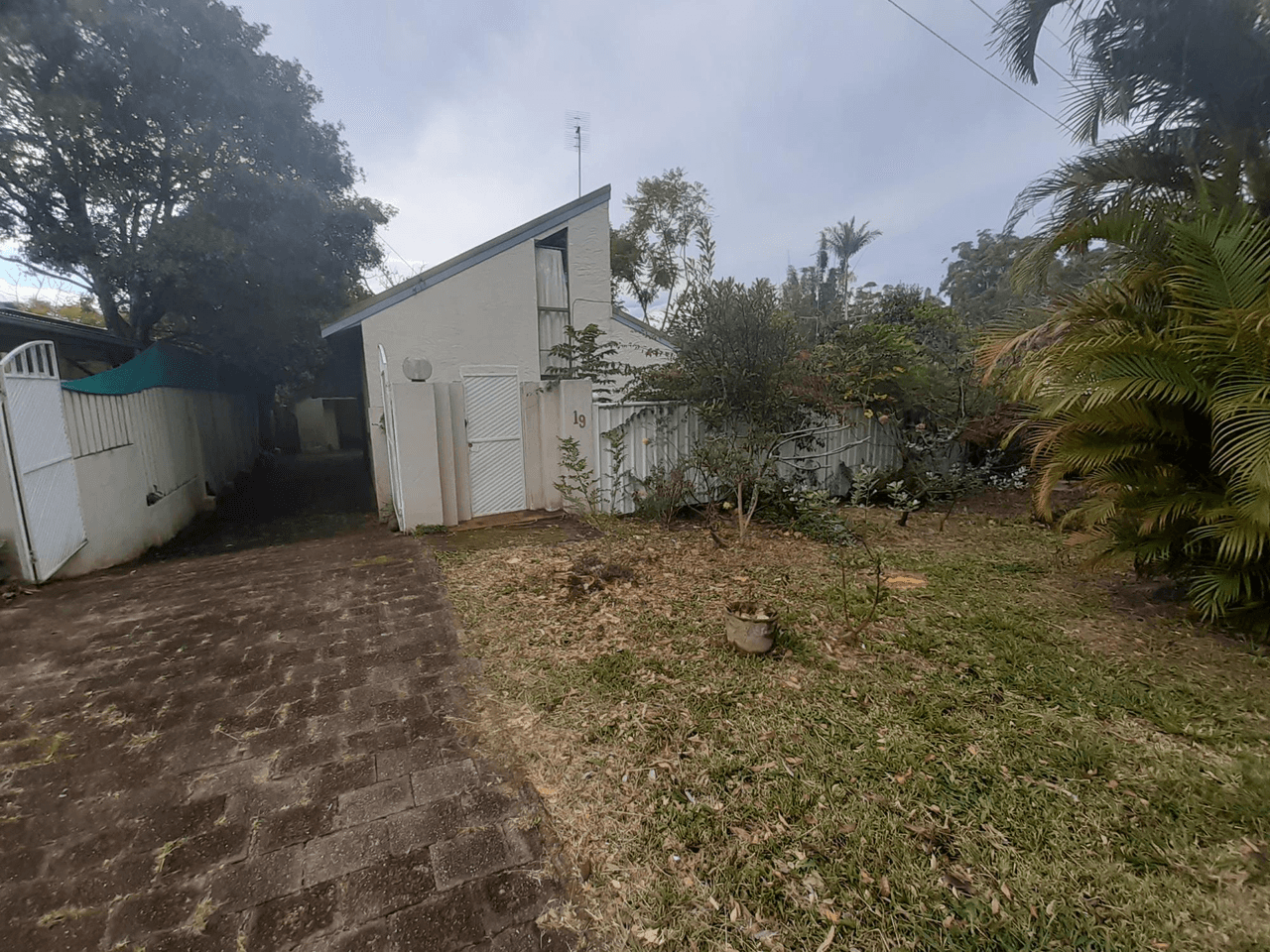 19 Banyandah Road, HYLAND PARK, NSW 2448