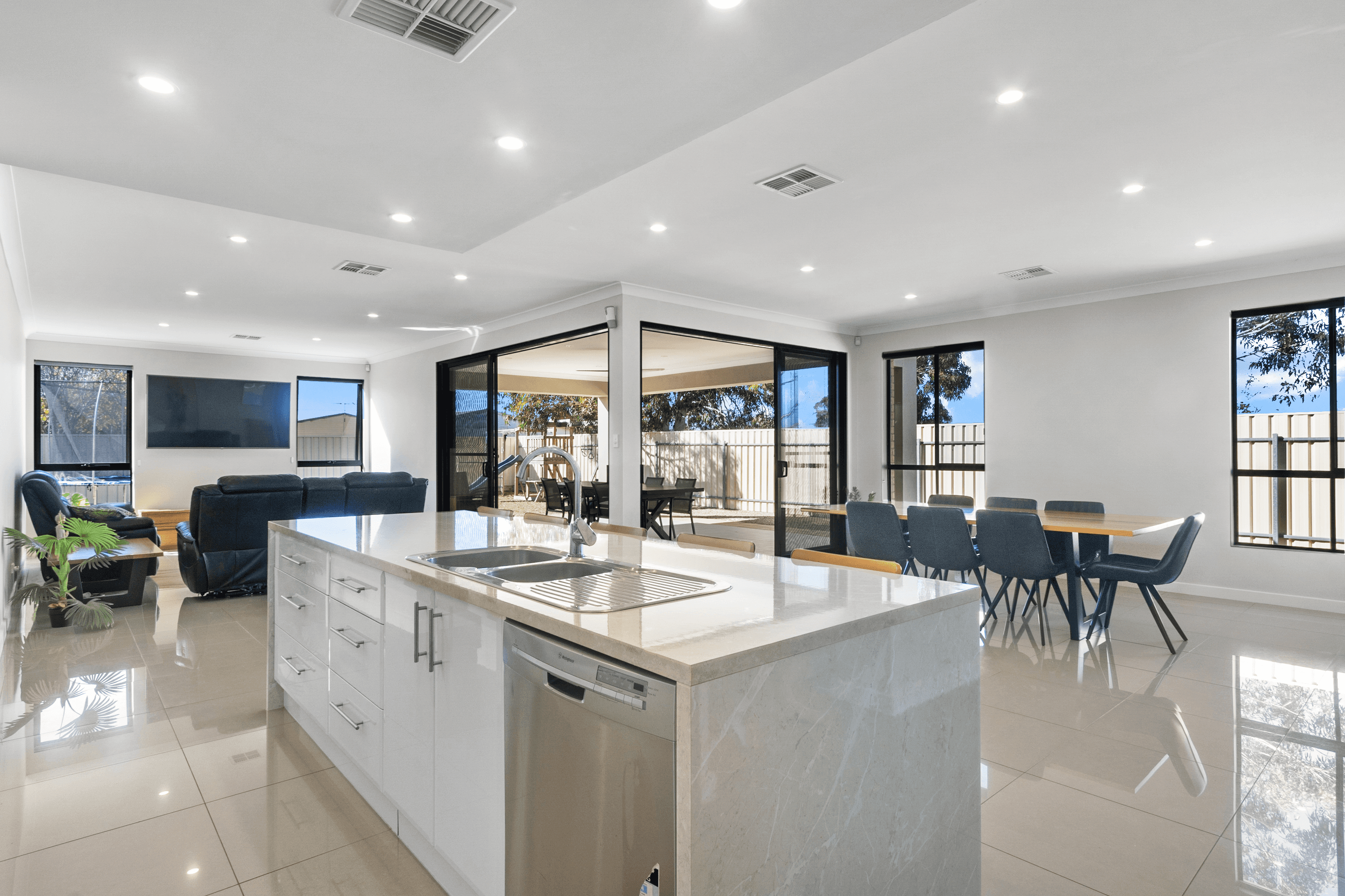 15 Henderson Court, ARDROSSAN, SA 5571