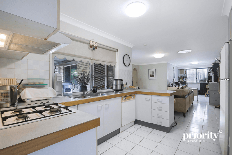 7 Tarun Close, ASPLEY, QLD 4034