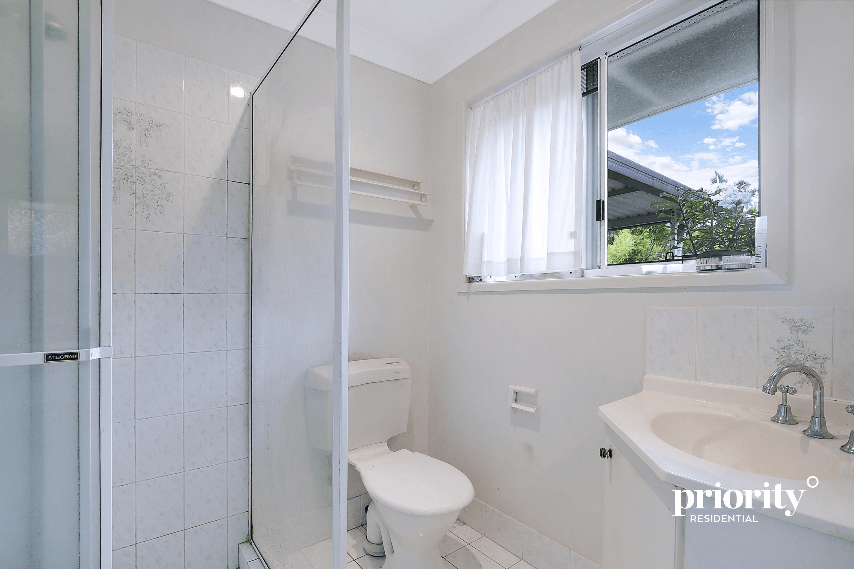 7 Tarun Close, ASPLEY, QLD 4034