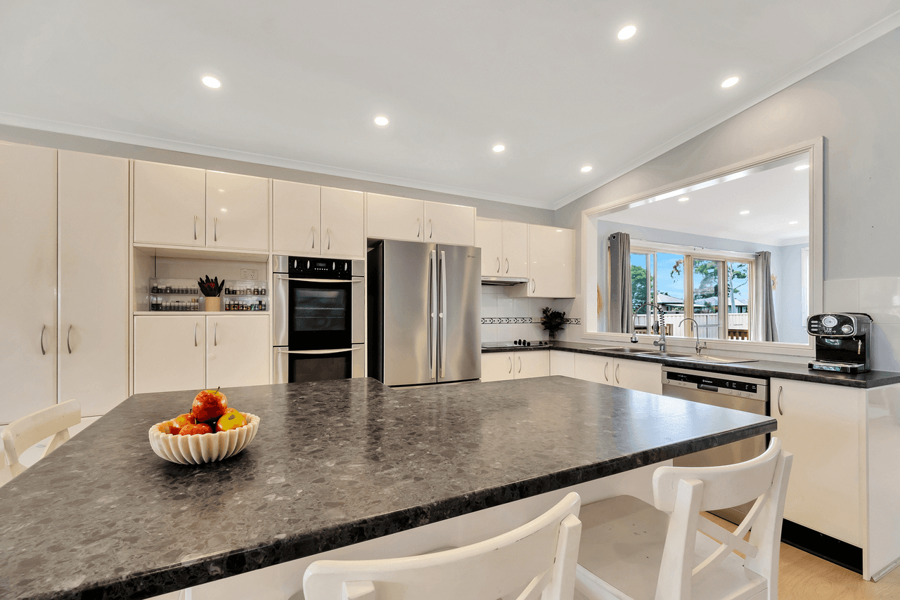 45 Clare Crescent, BERKELEY VALE, NSW 2261