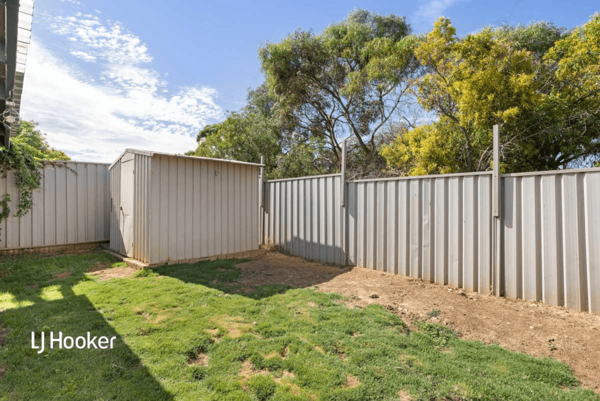 14 Boronia Court, CRAIGMORE, SA 5114