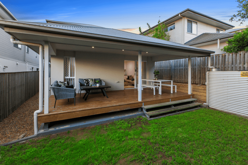 29 Wallaby Parade, ROCHEDALE, QLD 4123