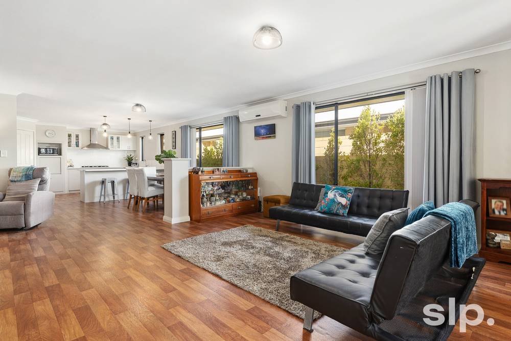 21 Honeydew Trail, Wannanup, WA 6210