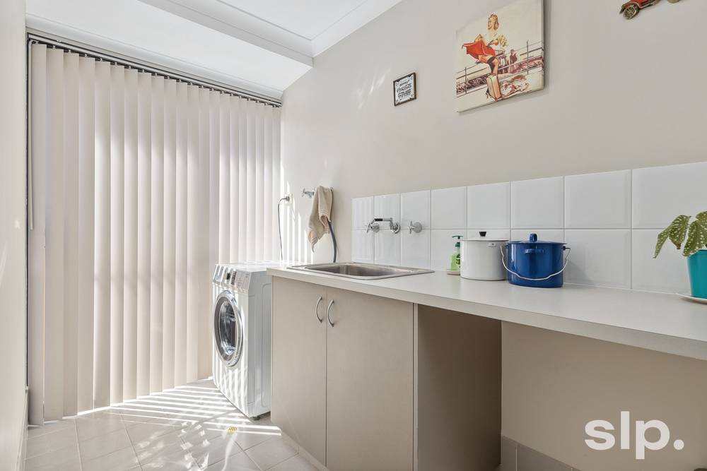 21 Honeydew Trail, Wannanup, WA 6210