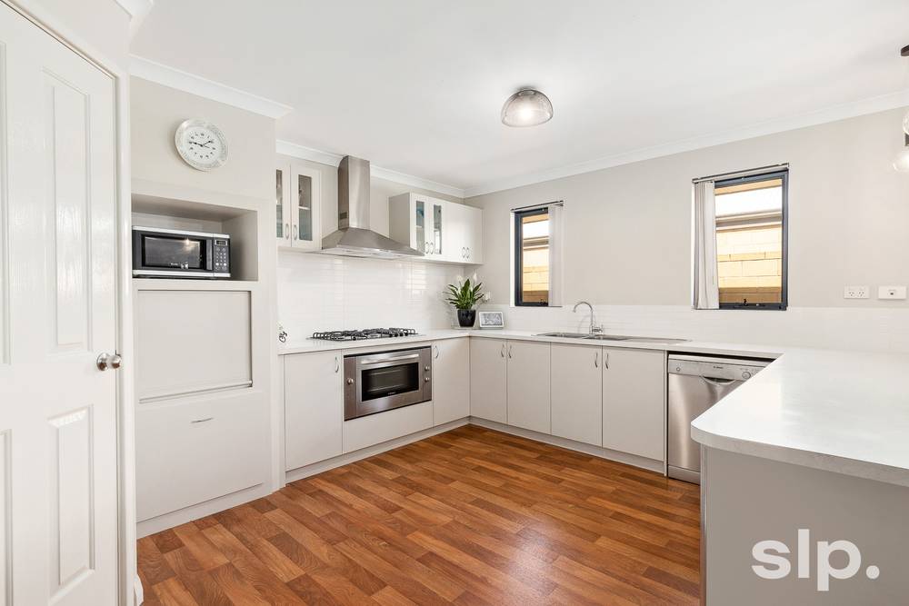 21 Honeydew Trail, Wannanup, WA 6210