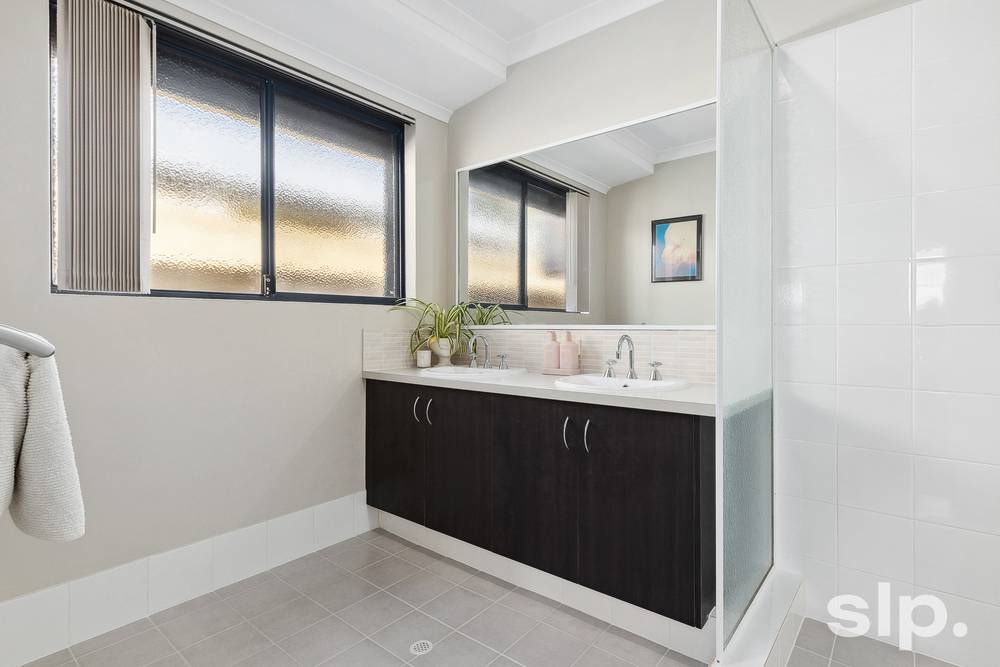21 Honeydew Trail, Wannanup, WA 6210