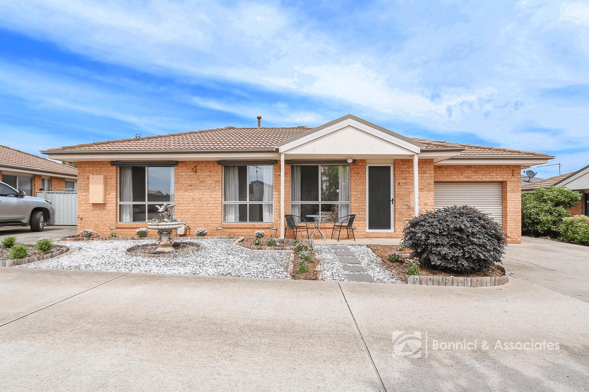 2/1 Kingfisher Drive, West Wodonga, VIC 3690