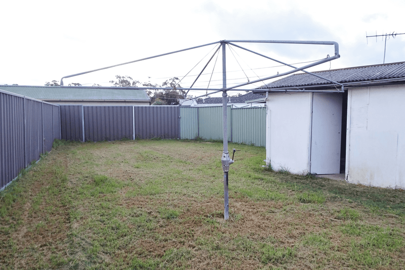 25 Armentieres Avenue, Milperra, NSW 2214