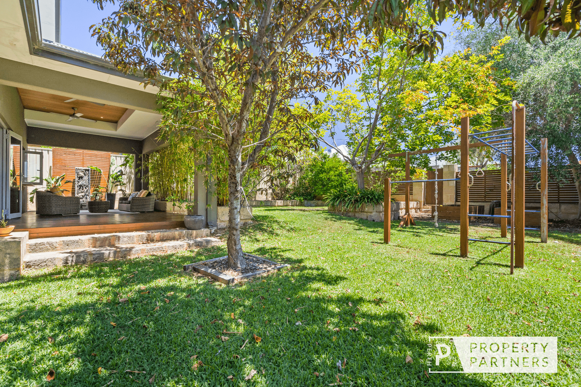 15 Princess Road, Doubleview, WA 6018