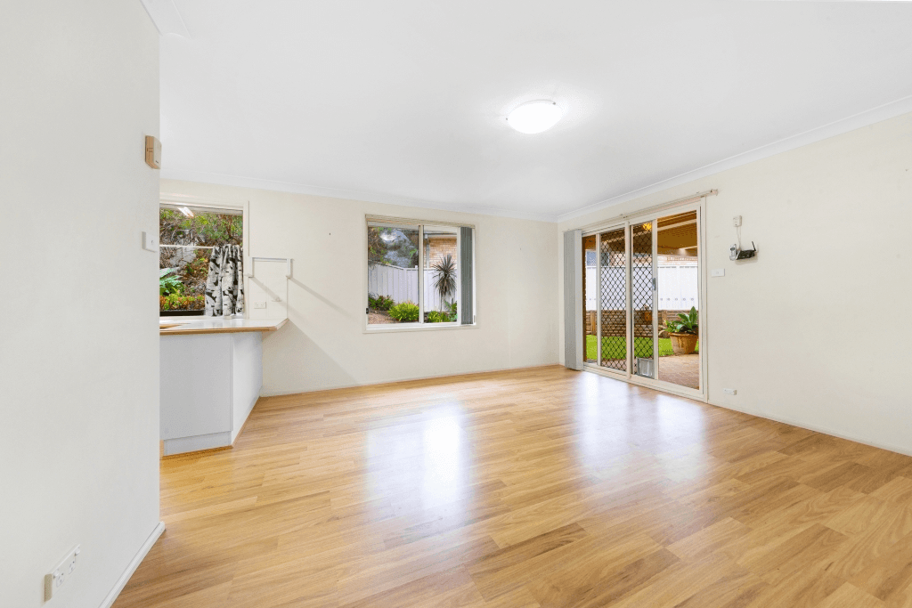 1 Finch Place, POINT CLARE, NSW 2250