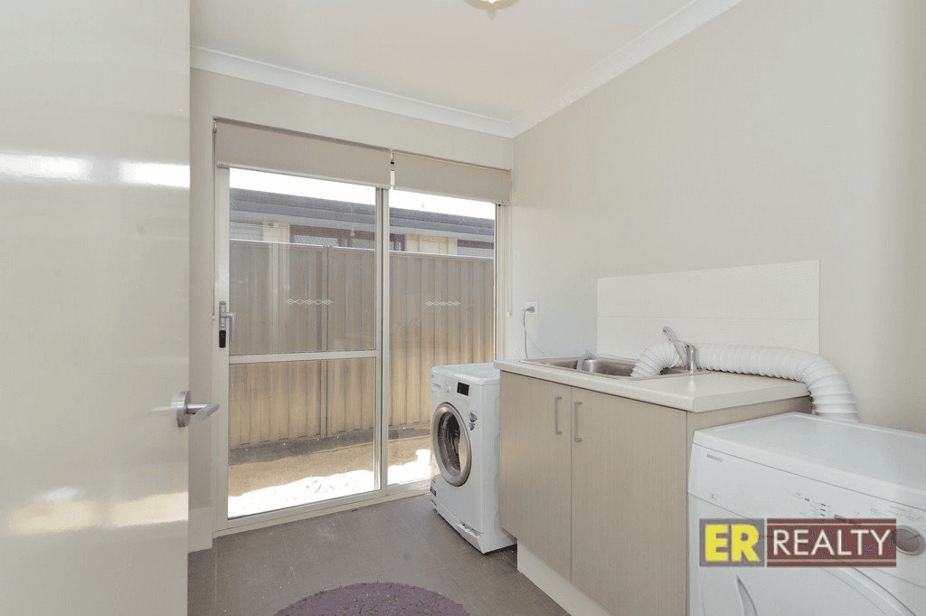 37 Ballybofey Loop, BULLSBROOK, WA 6084