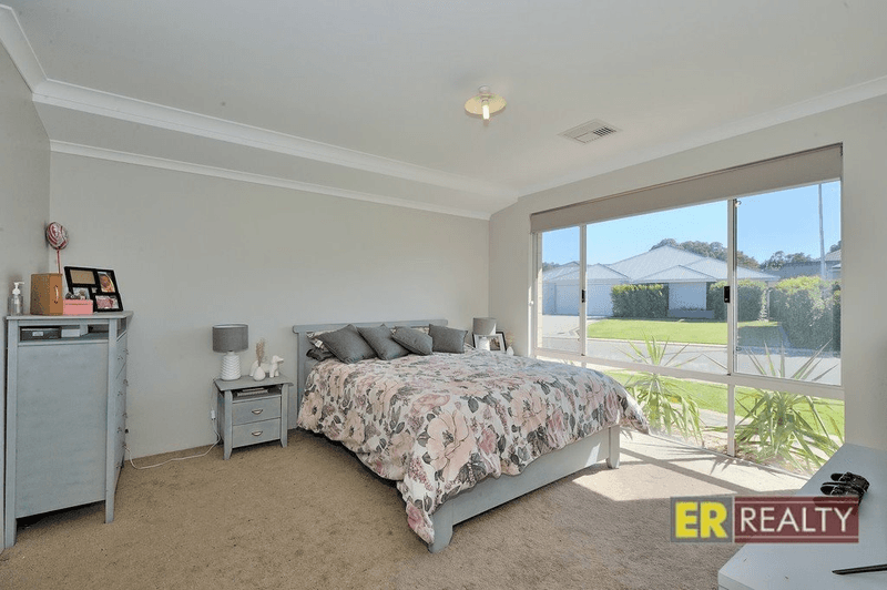 37 Ballybofey Loop, BULLSBROOK, WA 6084