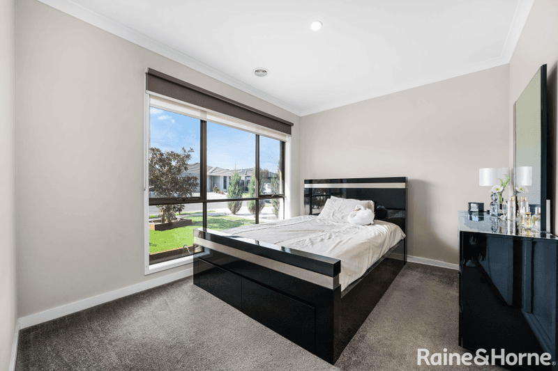 15 Barrangi Drive, TARNEIT, VIC 3029