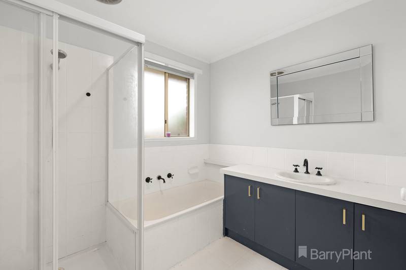 51 Bounty Way, Berwick, VIC 3806