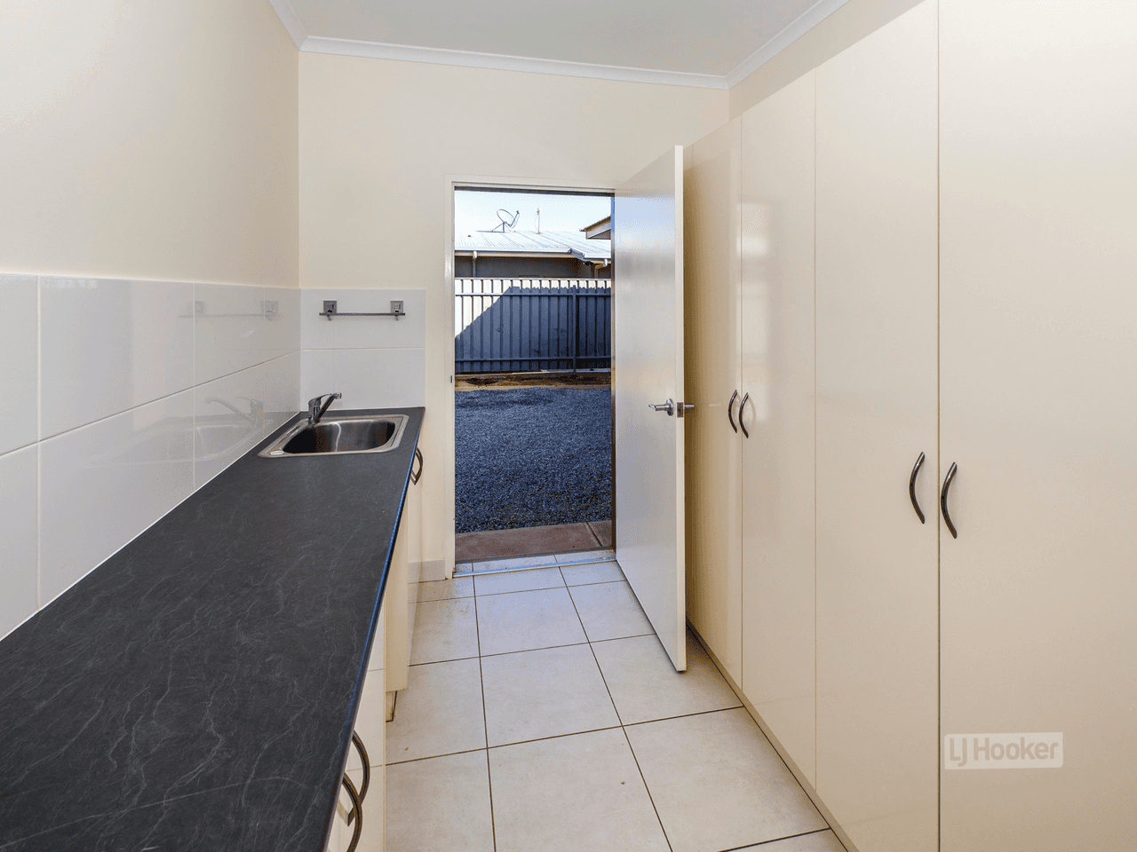 35 Irrampenye Street, MOUNT JOHNS, NT 0874