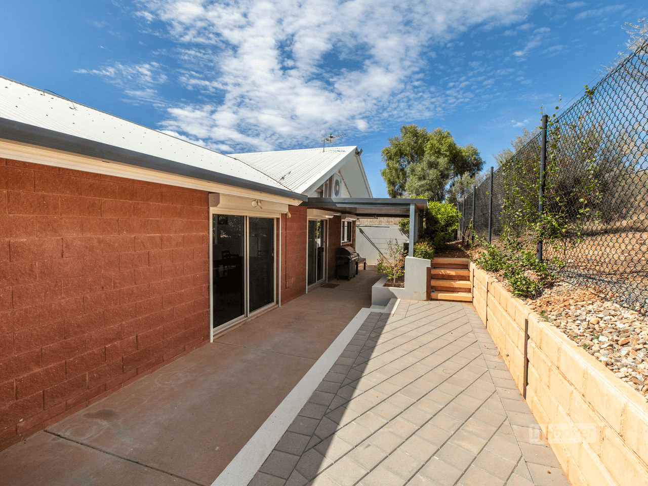 90 Cromwell Drive, DESERT SPRINGS, NT 0870