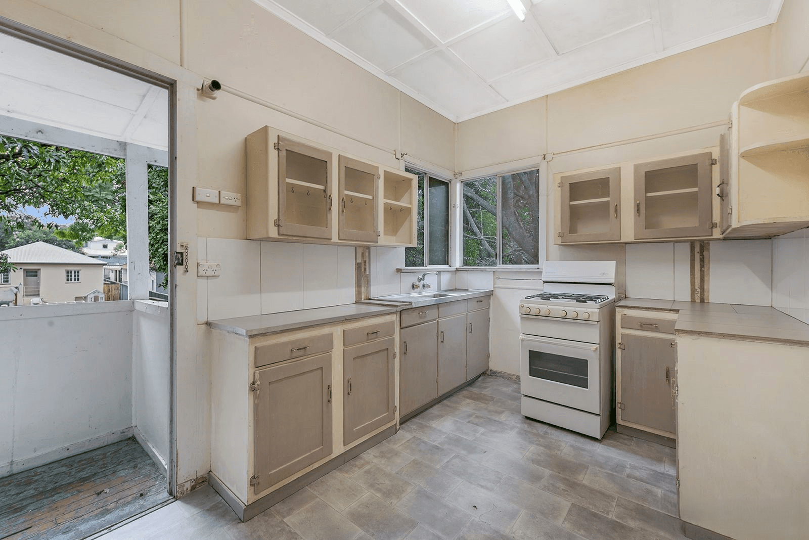 22 Badger Street, Newmarket, QLD 4051