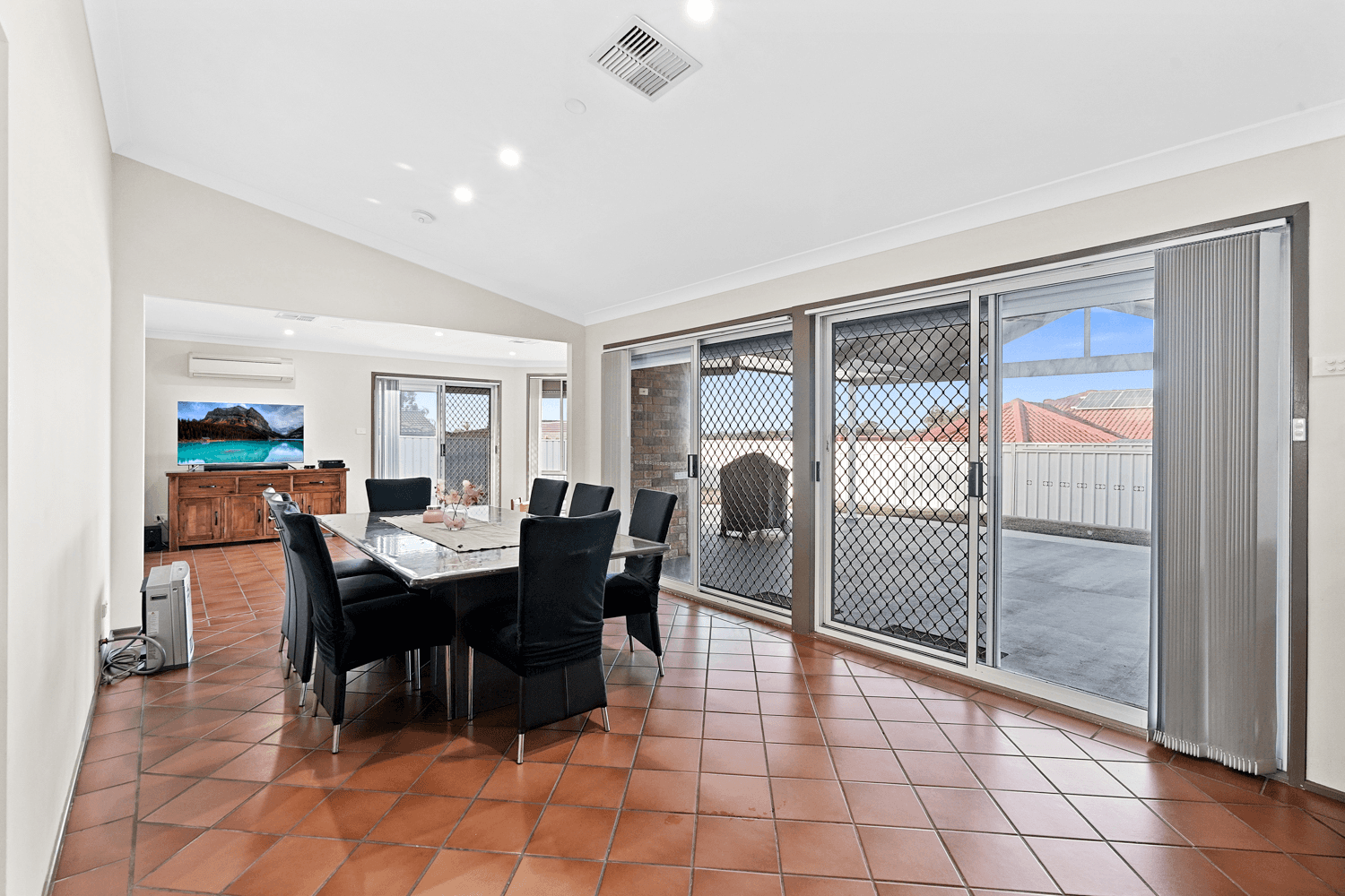 15 Pearl Close, Erskine Park, NSW 2759