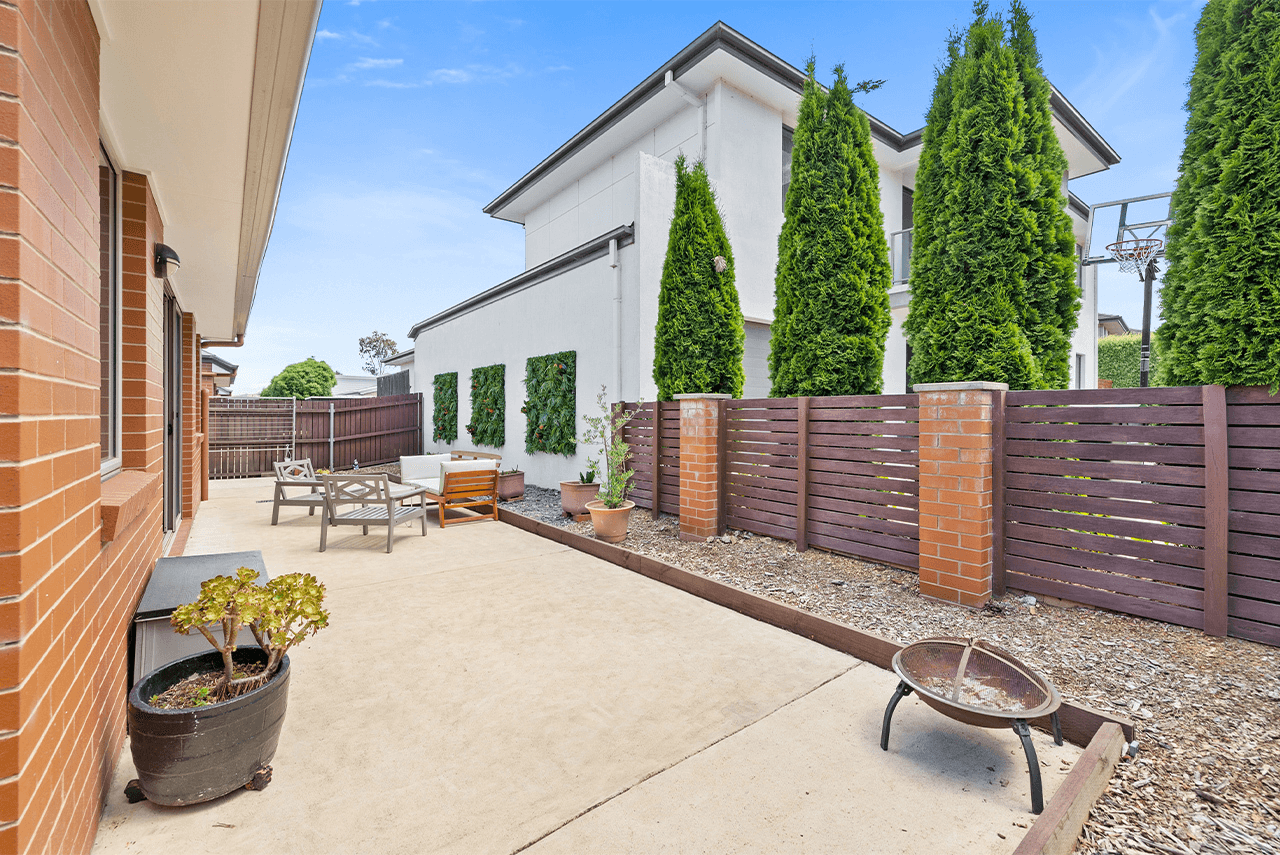 10 Ridding Street, Forde, ACT 2914