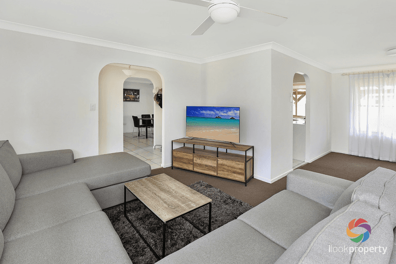 4 Bullando Street, WARANA, QLD 4575