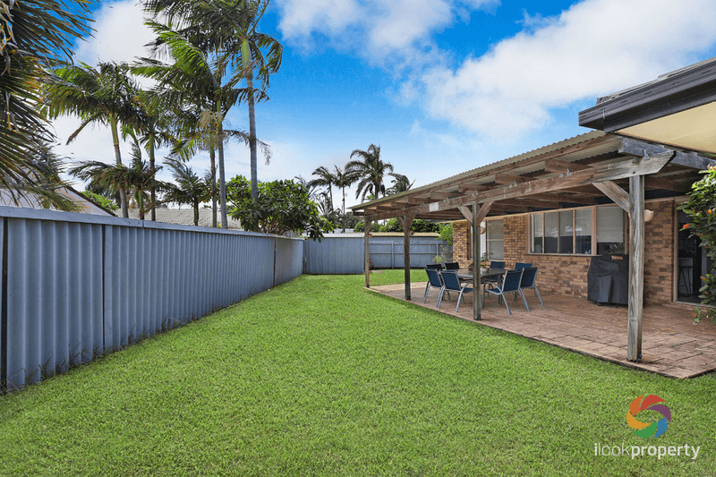 4 Bullando Street, WARANA, QLD 4575